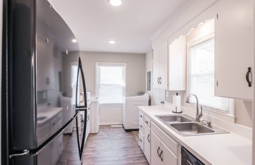 Gallatin House | Cozy House in Gallatin City Limits