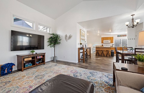 Southeast Boise House | Cozy House Near Boise State University, Downtown and Boise River Greenbelt.