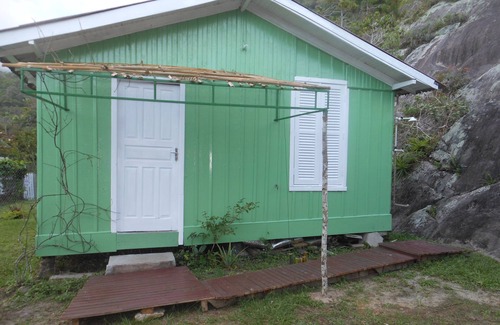 Pantano do Sul House | Cozy house on the beautiful Matadeiro beach, 20 meters from the sea