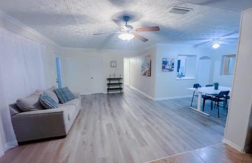 Arlington House | Cozy House St Johns Bluff