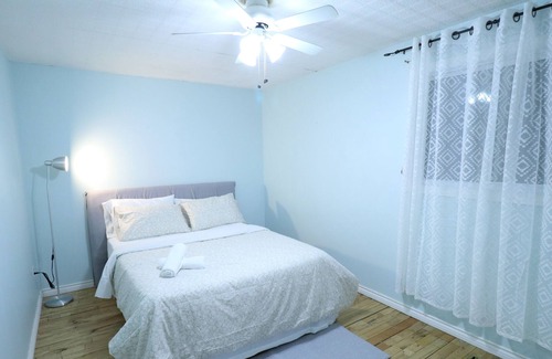 Manvers House | Cozy House with Hot Tub & Heated Pool