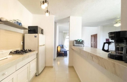 Puerto Juarez Apartment | Cozy in hotel complex with beach