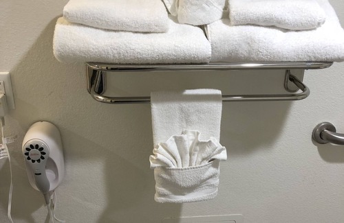 Santa Ana Heights Hotel | Cozy Inn