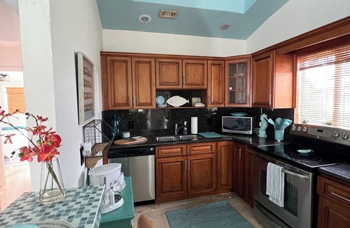Lower Matecumbe Beach House | Cozy Islamorada home! Pet-Friendly