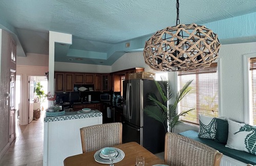Lower Matecumbe Beach House | Cozy Islamorada home! Pet-Friendly