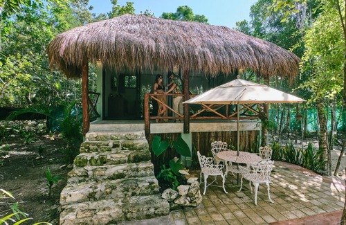 Cozumel Cabin | Cozy Jungle Retreat, Private Indoor Pool, Breakfast, 5 mins to the Beach