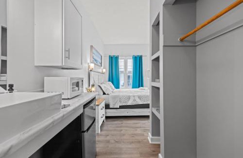 Old Orchard Beach Apartment | Cozy King Suite Steps to the Beach (441)