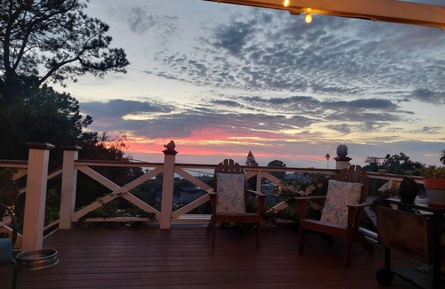 South Laguna House | Cozy Laguna Beach Cottage with ocean views from the spacious deck.