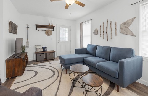 Buckeye Lake Cottage | Cozy Lake Cottage Just Steps Away From The Lake