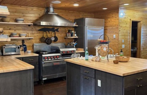 Kincheloe House | Cozy Lake Home Located on Marquette Island Surrounded by Water Beautiful Sunsets