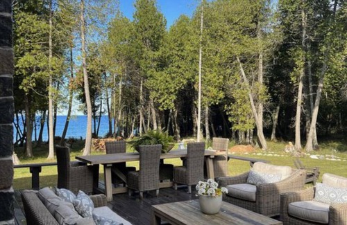 Kincheloe House | Cozy Lake Home Located on Marquette Island Surrounded by Water Beautiful Sunsets