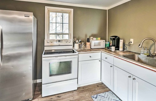 Lake Luzerne-Hadley House | Cozy Lake Luzerne Getaway w/Fire Pit!