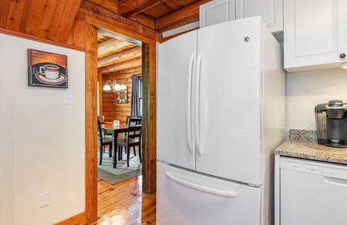Sherrills Ford Cabin | Cozy Lake Norman log cabin