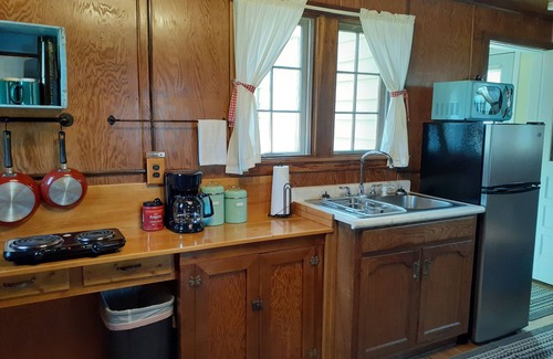 Broomfield Cabin | Cozy lakefront cabin with fireplace, private beach, 2 firepits. Open year round!