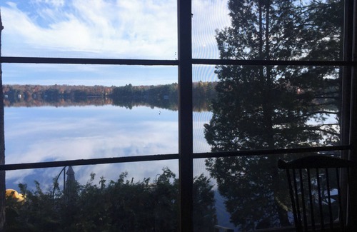 Bala Cottage | Cozy Lakefront Cottage in the heart of Muskoka