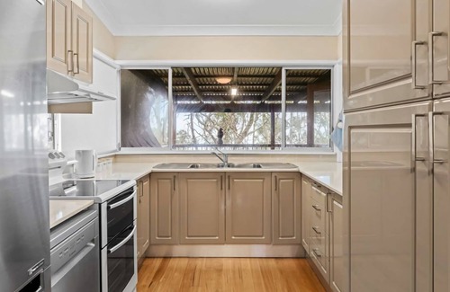 Tegerin House | Cozy Lakefront Home Pet Friendly