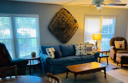 Lincolnton House | Cozy Lakefront home & dock at Clark Hill Lake Thurmond.