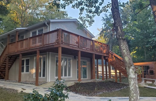 Bowling Green House | Cozy Lakehouse on Quiet Cove