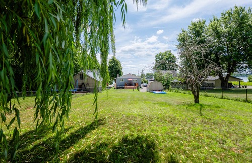 Cornwall Cottage | Cozy Lakeview Home with Water Access
