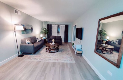 Lakewood Apartment | Cozy Lakewood Apartment!
