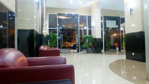 Cipulir Apartment | Cozy Living Studio at Pakubuwono Terrace Apartment By Travelio
