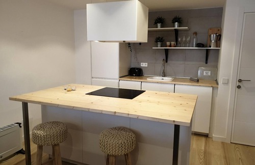 Villanua Apartment | Cozy Loft with Pool in Villanúa – Perfect for 4 Guests