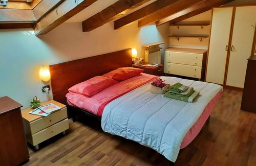 Zona Ca' Granda Apartment | Cozy loft with private parking 3 minutes from the metro