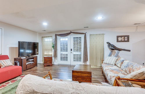 Buechel Apartment | Cozy Louisville Getaway, 17 Mi to Downtown!