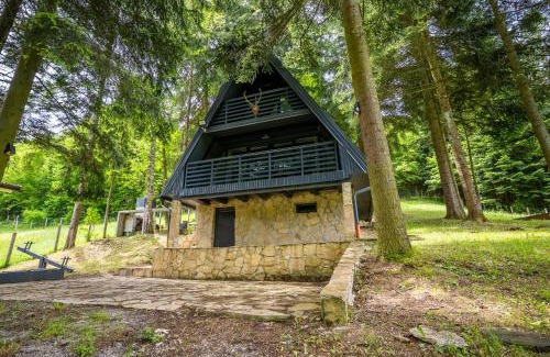 Resnik House | Cozy Love Nest