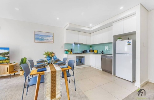 Wolli Creek Apartment | cozy&lovely condo in Wolli Creek