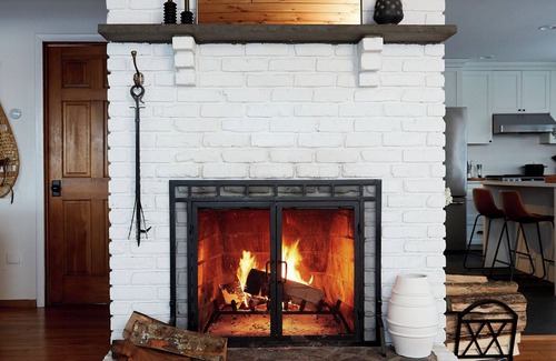 Jewett House | Cozy Lux Mountain Lodge-Hot Tub-Mountain Views-10min to Skiing-Windham Hunter