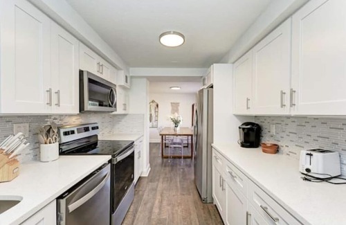Sun Bay South House | Cozy luxurious Home Sleeps 8