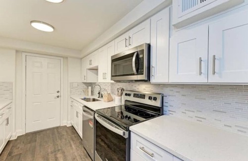 Sun Bay South House | Cozy luxurious Home Sleeps 8