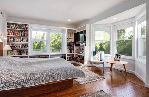 Greenwich House | Cozy luxury home w private beach