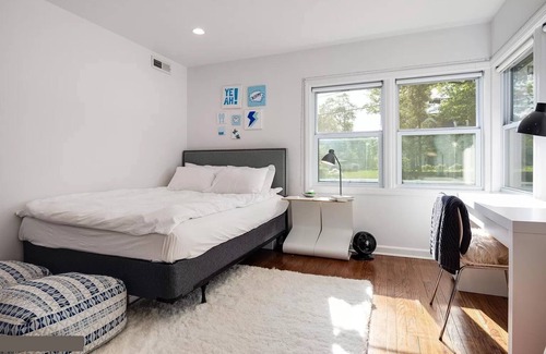 Greenwich House | Cozy luxury home w private beach