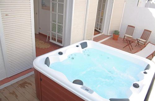 Vilafortuny House | Cozy marine & spa villa