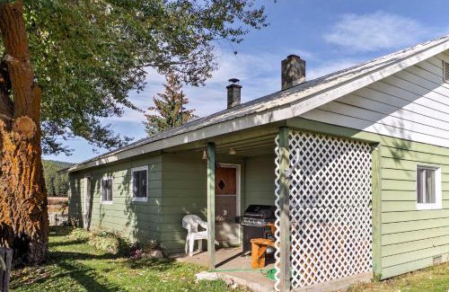New Meadows House | Cozy McCall Area Home with 360 Degree Mountain Views