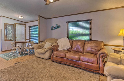 Mead House | Cozy Mead Home w/ Grill & Patio: Nearby Lake!