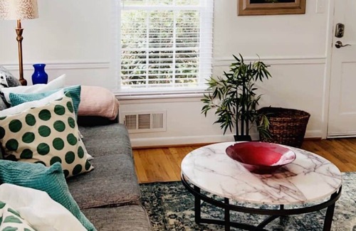 Piedmont Heights Apartment | Cozy Midtown Townhouse, Steps From Piedmont Park