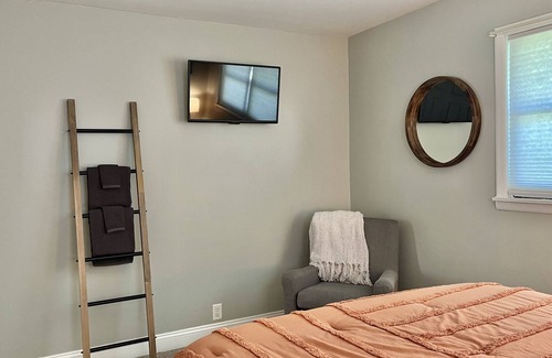 Benton Harbor Cottage | Cozy Millburg Cottage