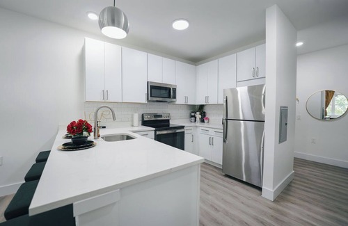 Vauxhall Condo | Cozy & Modern 1-bedroom condo