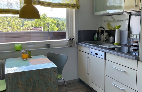 Bockswiese Apartment | Cozy & modern 2-room appt. TOP LOCATED (next to the lakes & in midst of nature)