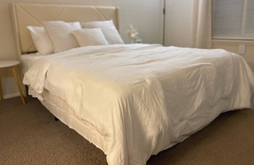 Frederick Apartment | Cozy Modern Apartment 10 minutes from Downtown Frederick