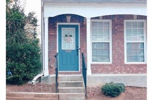 Lawrenceville House | Cozy & modern entire house!n
