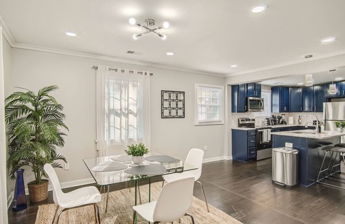 Sylvan Hills House | Cozy & Modern Gem By Airport & Downtown