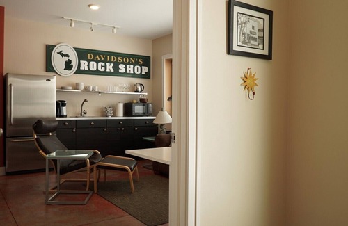 Traverse City Apartment | Cozy Modern Luxury Apartment with Beach Views -10 Min Walk Downtown