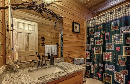 Hidden Lake Cabin | Cozy Mountain Cabin w/ hot tub + forest views