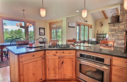 Victor House | Cozy Mountain Home Near Jackson Hole Mountain Resort and Targhee Ski Resort!