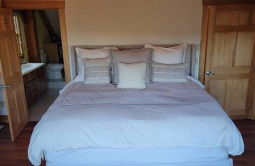 Charlemont House | Cozy Mountain Home Vacation Getaway!
