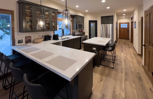 Truckee Ski Chalet | Cozy Mountain Retreat in Tahoe Donner with Large Deck and Mountain Views